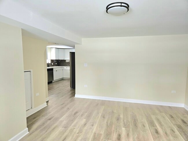 Foto del edificio - 1922 Elmwood Ave