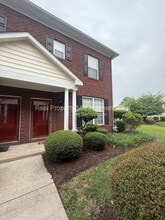 Building Photo - 5813 Ludington Dr