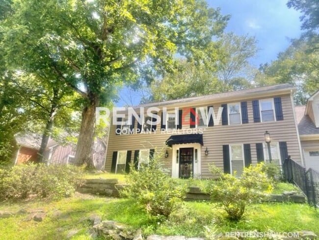 Building Photo - 8223 Shady Fern Cove -Move-in Ready- Great...