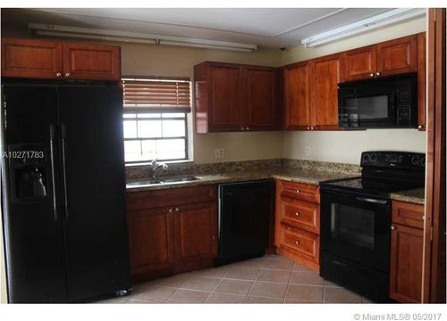 Foto del edificio - 3653 NW 94th Ave