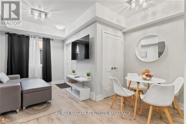 Building Photo - 6065 McLeod Rd