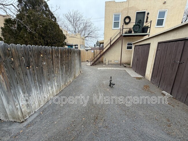 Foto del edificio - 116 Maple St SE