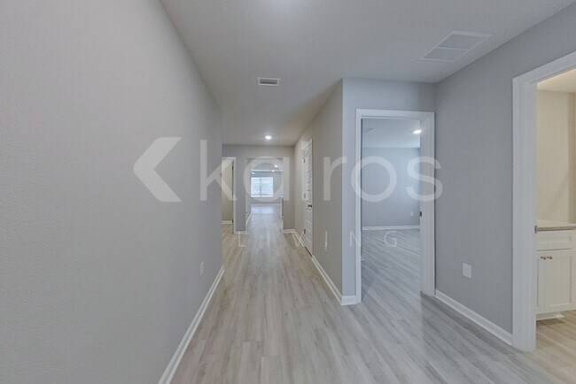 Foto del edificio - 160 Swallowtail Ln