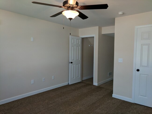 Foto del edificio - 10547 Ellis Rd