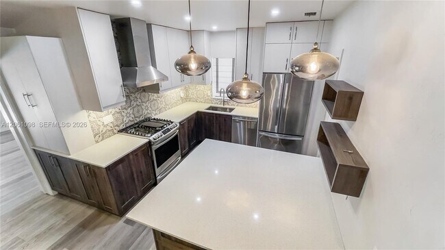 Foto del edificio - 38 NW 105th St