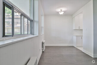 Building Photo - 29 Upper Canada Dr