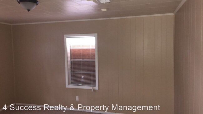 Building Photo - 2 br, 1 bath House - 1671 S. Sutton