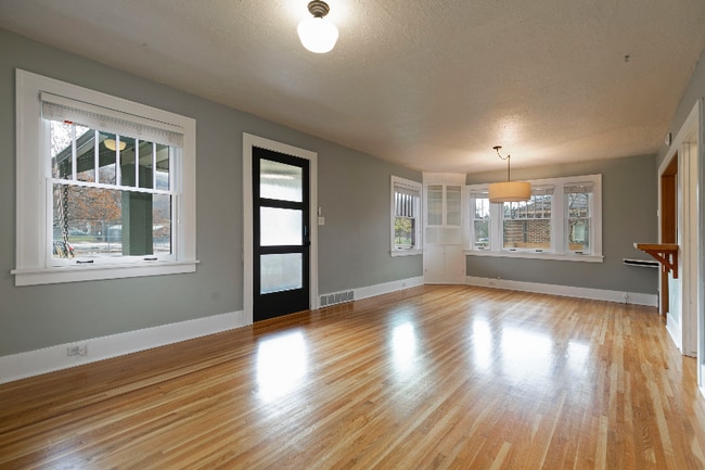 Building Photo - 1617 Ronald Ave