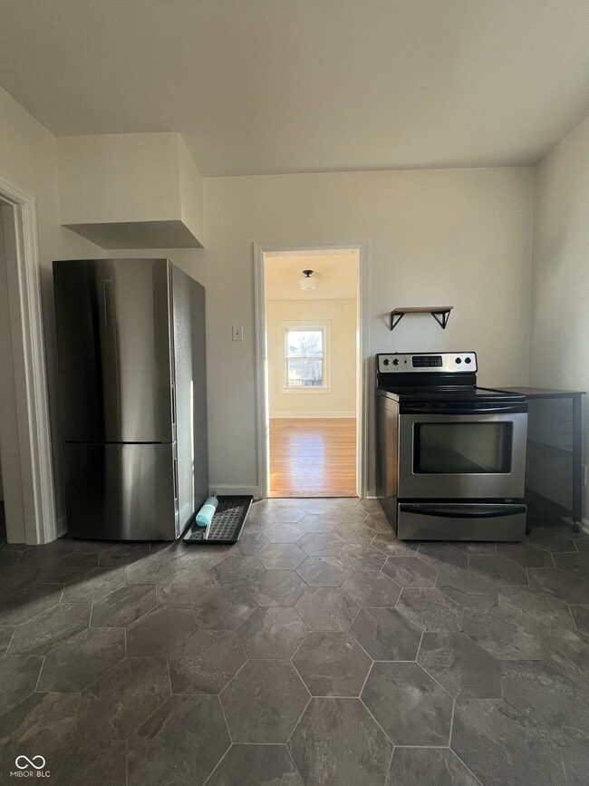 Foto del edificio - 745 E 49th St