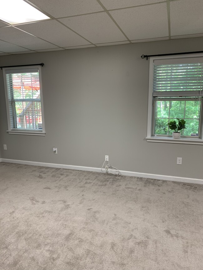 Windows look out onto private deck & woods - 5940 Woodberry Walk