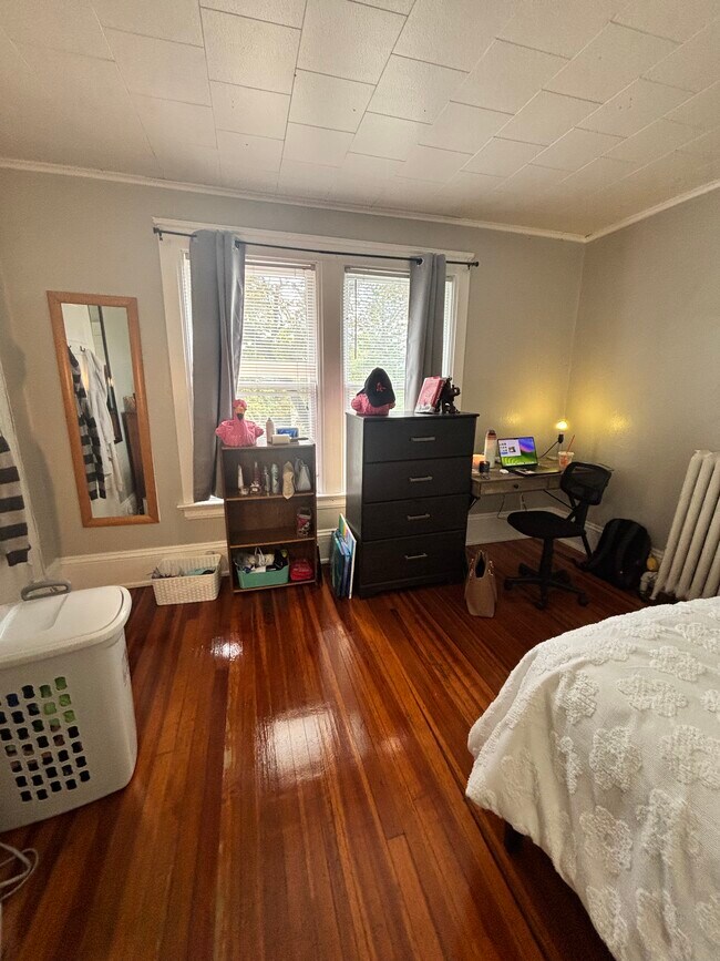 Foto del edificio - 302 Mitchell St