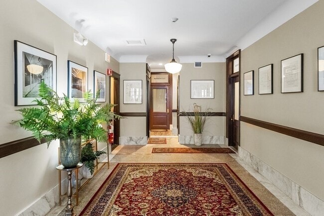 Foto del edificio - 6 Main St Ext