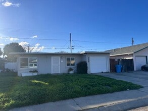 Building Photo - 1458 Upland Dr