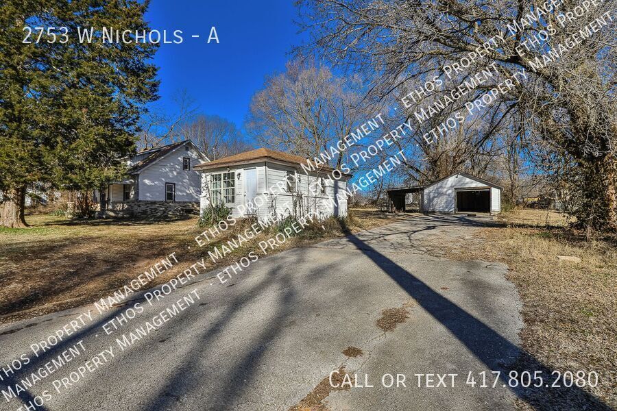 Primary Photo - 2753 W Nichols St