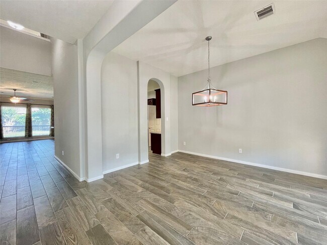 Building Photo - 26127 Ashland Hollow Ln