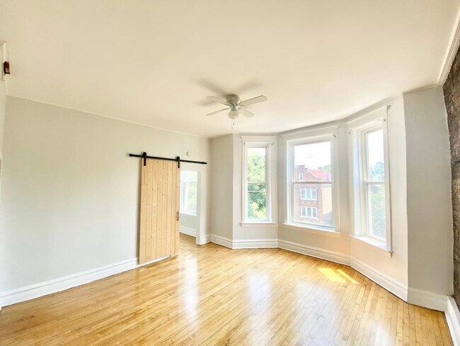 Foto del edificio - 2234 S Homan Ave