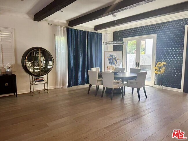 Foto del edificio - 105 Via Salamanca