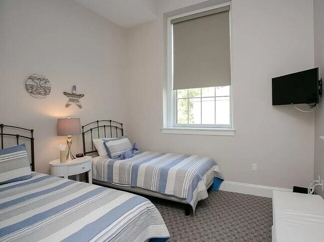 Guest Room - 32 Carey St