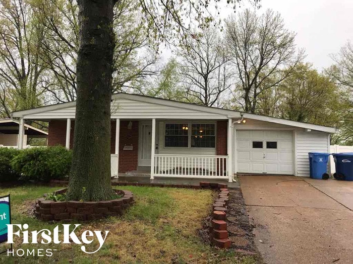 720 Paddock Dr, Florissant, MO 63033 House Rental in Florissant, MO