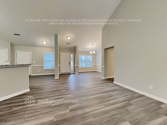 Building Photo - 9947 Davis Lake Pkwy