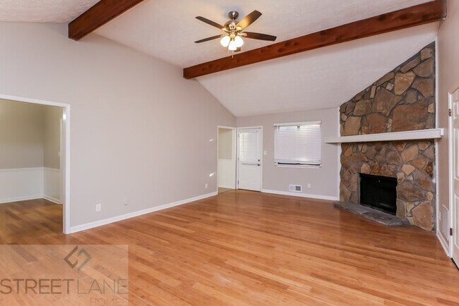 Foto del edificio - 1406 Candlelite Ln