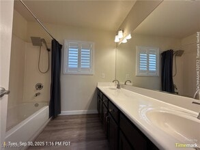 Building Photo - 10618 Timber Stand St