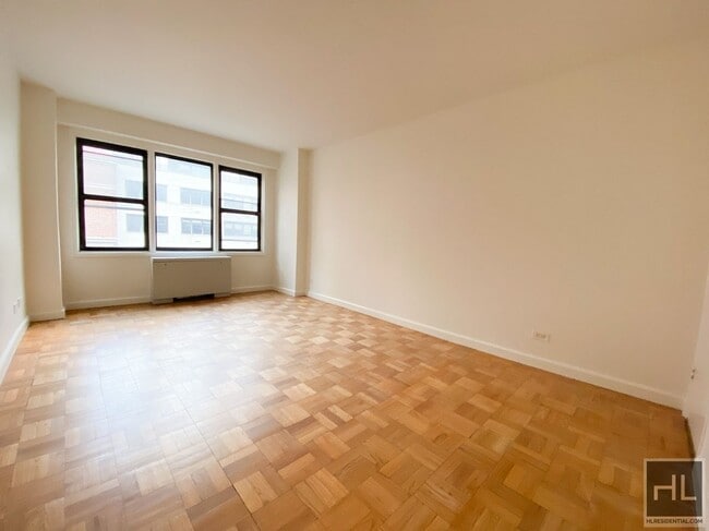 Foto del edificio - EAST 63 STREET