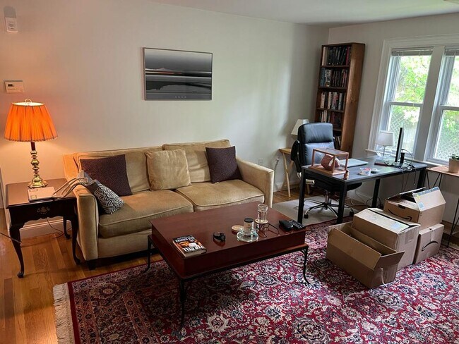 Foto del edificio - AVAILABLE FOR RENT!!! Well maintained 1 Be...