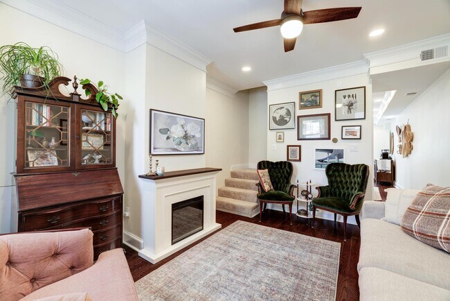 Foto del edificio - 2017 Gales St NE