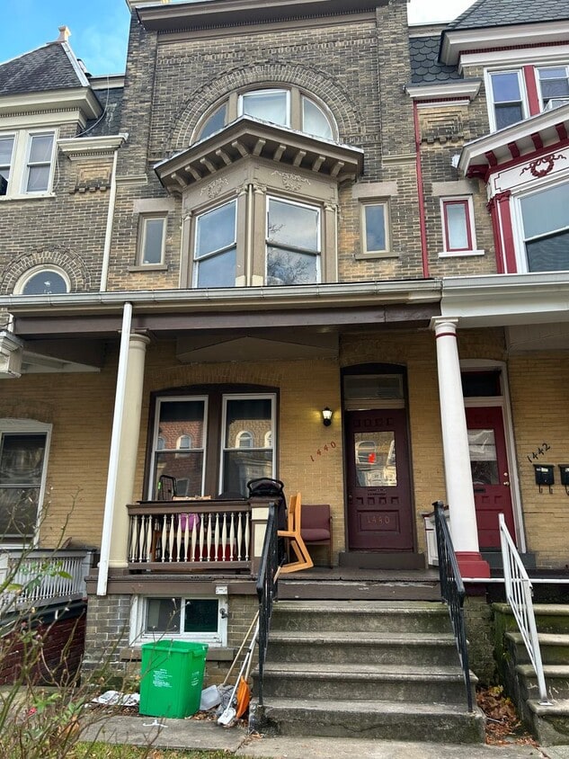 1440 Linden St Unit 1, Allentown, PA 18102 Room for Rent in Allentown