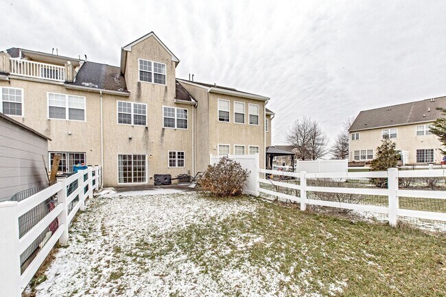 Foto del edificio - Middletown - 3 bedroom, 2.5 bath townhome