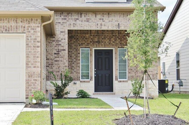 Foto del edificio - Bavaria - 12315 Roy Mix Bohn Ln, Houston, ...