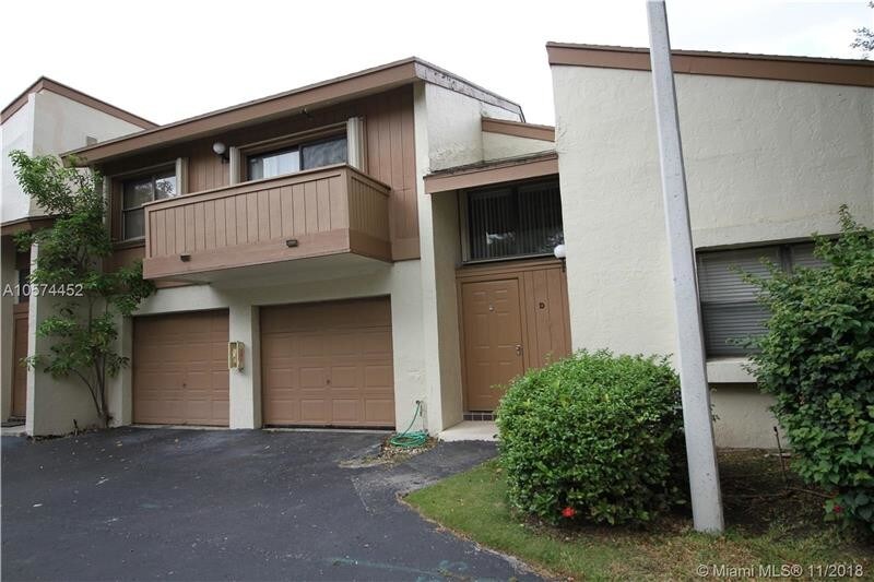 Primary Photo - 10909 SW 113th Pl