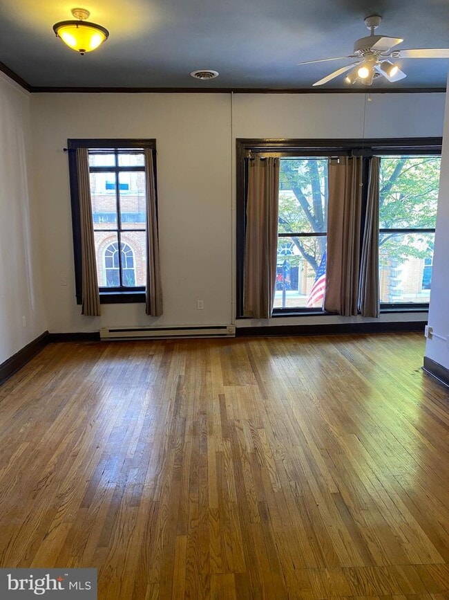 Building Photo - 105 N Loudoun St