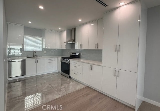 Foto del edificio - 8322 Sharp Ave