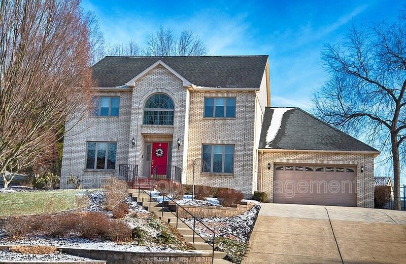 Primary Photo - 4802 Oakhurst Ave