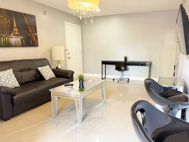 Foto del edificio - 11582 Westwood Blvd