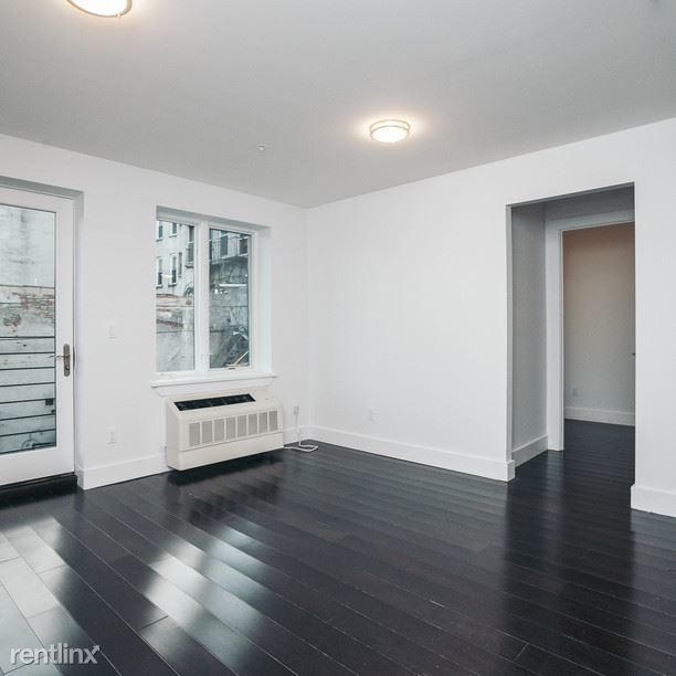 Building Photo - 118 Boerum St
