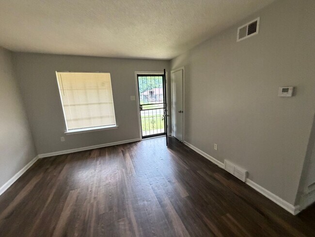 Foto del edificio - 1271 Chickamauga Ave