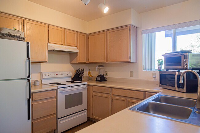 Building Photo - 11645 N Copper Creek Dr