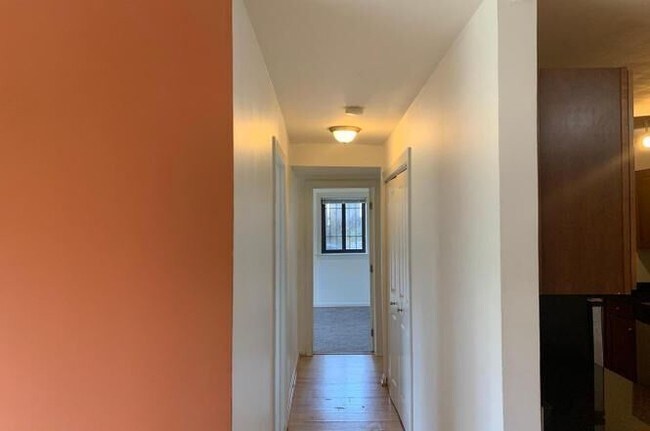 Foto del edificio - 3101 Naylor Rd SE