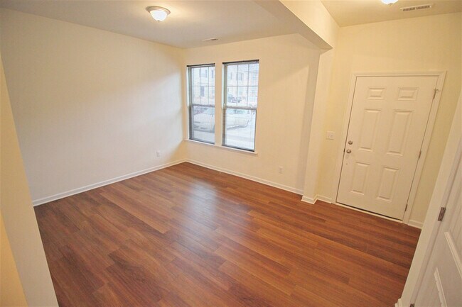 Foto del edificio - 753 Maypearl Ln