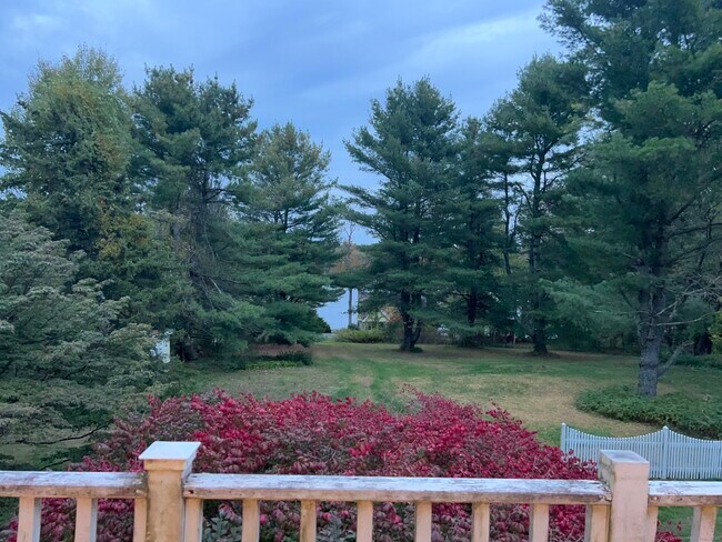 Foto del edificio - 243 Beach St