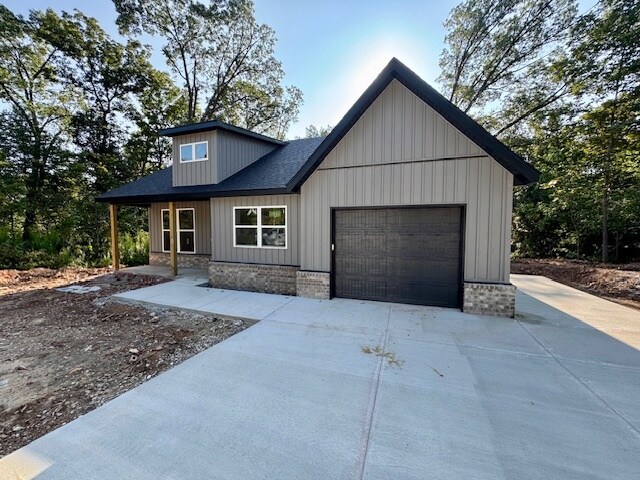 Primary Photo - 10 Birsay Ln