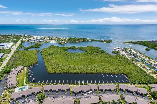 Foto del edificio - 7596 Captains Harbor Dr