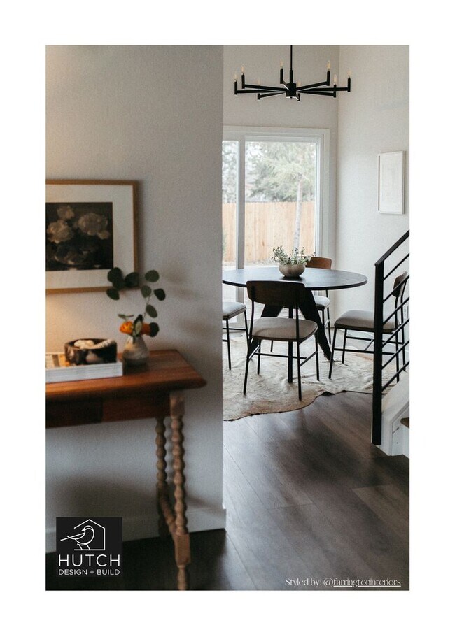 Building Photo - Remodeled 3 bedroom 1 bathroom near Fossil...