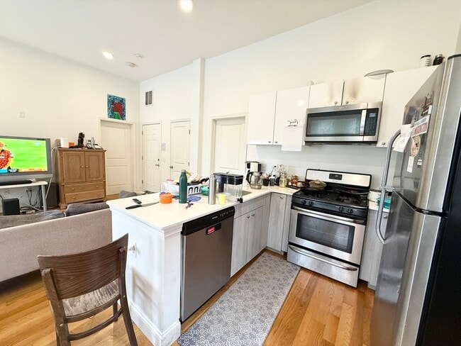 Foto del edificio - 409 Dudley St