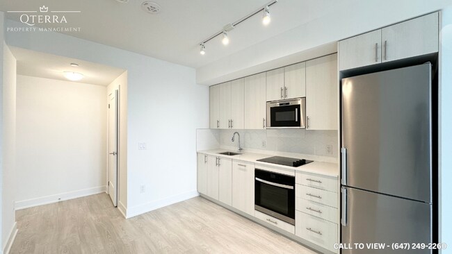 Photo du bâtiment - 2213-2545 Simcoe St N