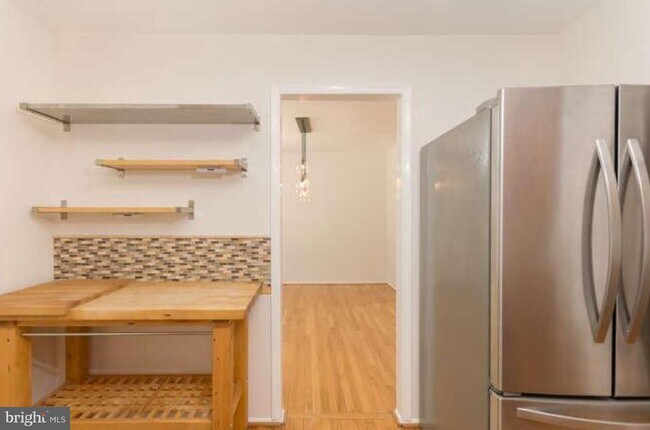 Foto del edificio - 8302 Moline Pl