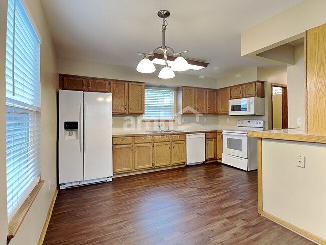 Foto del edificio - 3207 Barclay Ct